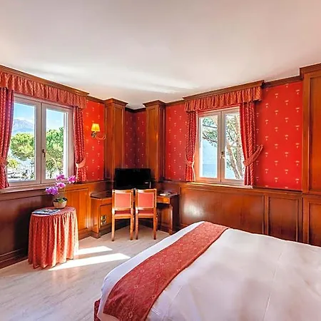 Du Hotel 3*