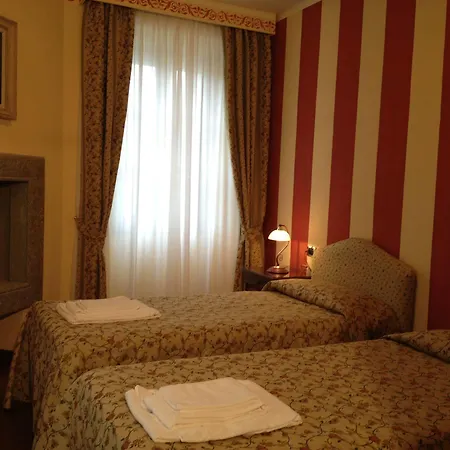 Hotel Du 3*